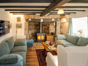 Pass the Keys Cosy cottage hideaway set in beautiful countryside